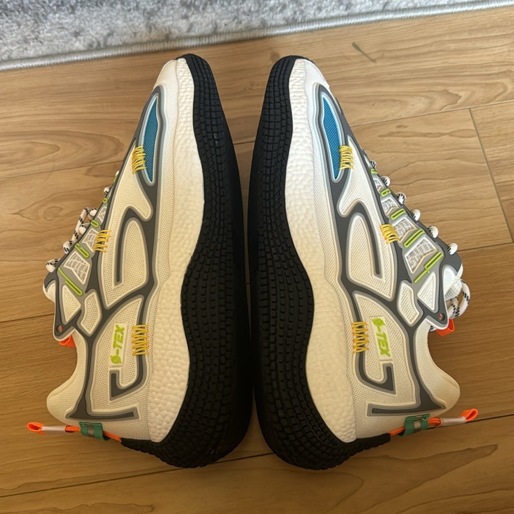 John Geiger 004 Dry Ice Sneaker - Picture 5 of 6